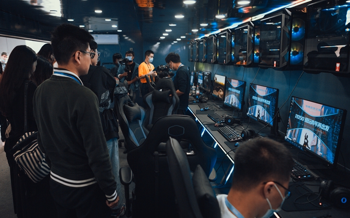 2050年青人的盛会：酷冷至尊让电竞选手挥洒青春