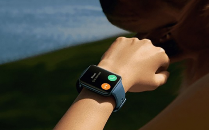 OPPO Watch 2将于7月27日发布 依旧方形屏幕运行ColorOS系统