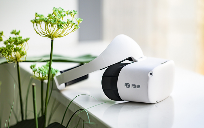 爱奇艺奇遇Dream VR一体机评测：千元级VR也能享受旗舰般流畅体验