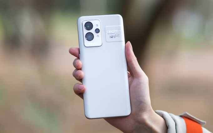 realme真我GT2 Pro测评:为年轻人定制的高端旗舰到底稳不稳?
