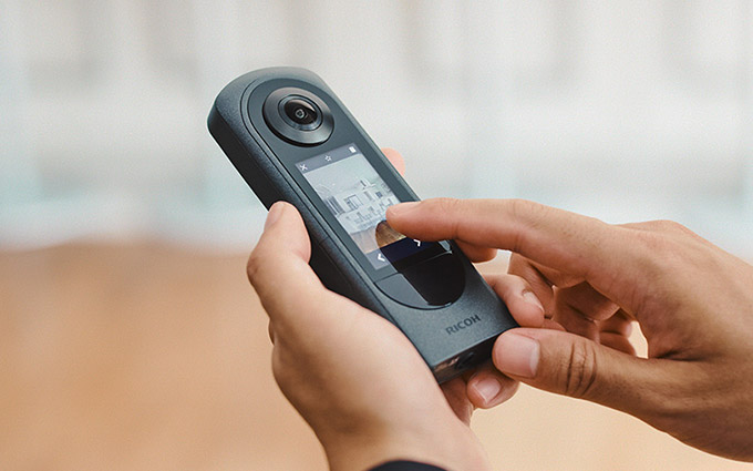 理光更新看房相机 Theta X可拍5.7K 360°视频