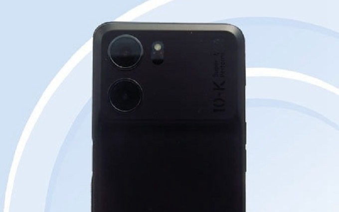 OPPO K10标准版入网，搭载天玑8000处理器，配备LCD直屏