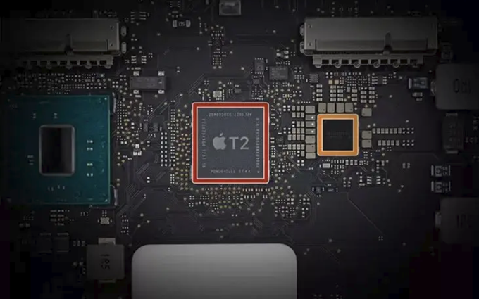 苹果自研基带进展不顺：iPhone 15将100%采用高通基带