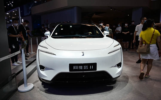 2022成都车展 | 阿维塔11首秀蓉城：采用华为智能辅助驾驶