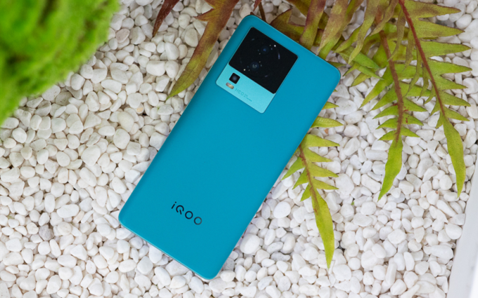 iQOO Neo7竞速版测评:满血骁龙8+搭配独显芯片Pro+,做好游戏体验
