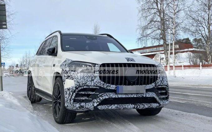 第一次觉得4.0T V8不给力！新款梅赛德斯-AMG GLS 63谍照曝光