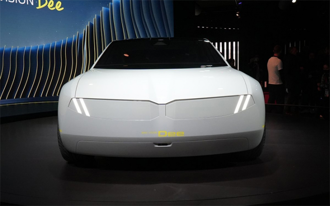 宝马i Vision Dee概念车将于4月17日中国首发 车身颜色可变