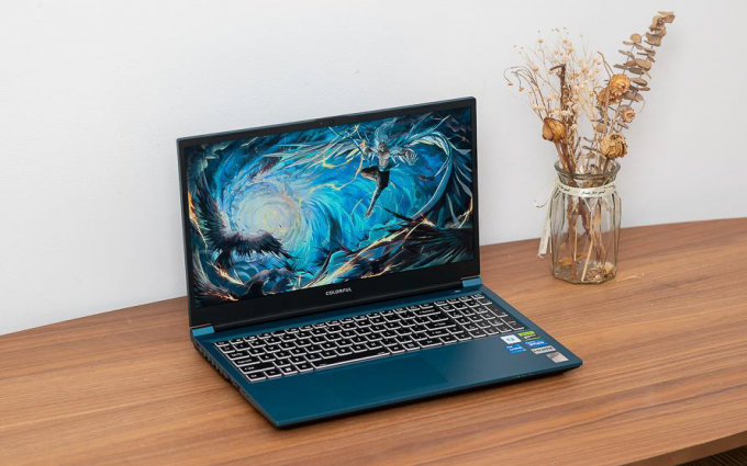 七彩虹将星X15 AT游戏本2023版测评:13代酷睿HX系列助力,游戏稳操胜券