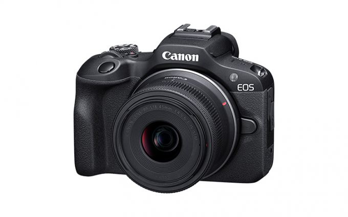 佳能EOS R100相机与RF28mm F2.8 STM定焦一同亮相 主打便携设计