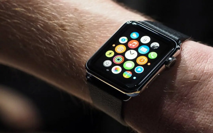 苹果新专利全屏包裹Apple watch，将屏幕与表带连在一起