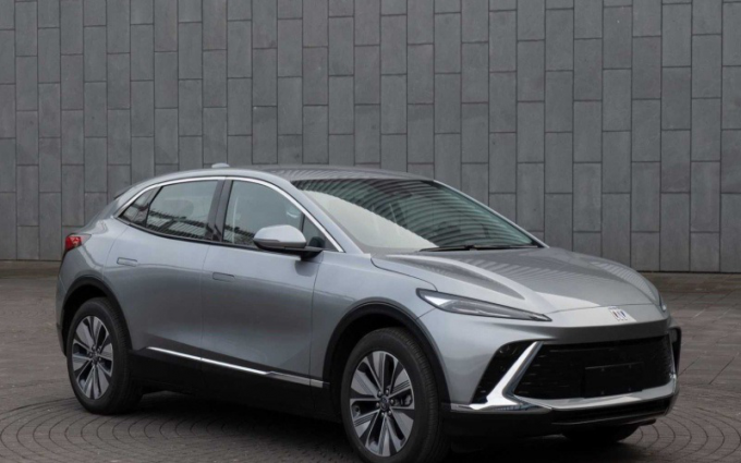 别克E4信息公布 定位中大型轿跑SUV