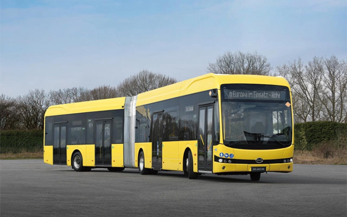 比亚迪新款纯电大巴正式亮相 可容纳140名乘客