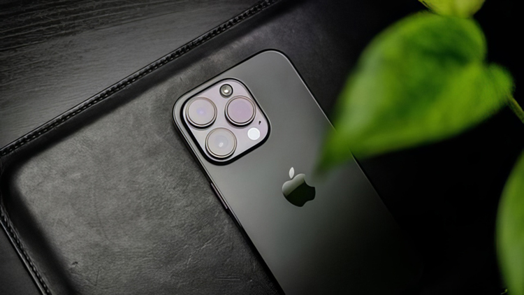 库克来华也挡不住，iPhone 15全系价格大崩，最低价格5000多