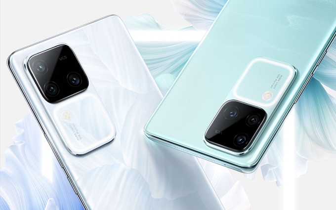 vivo S18外观提前曝光，后置方形补光灯，宣称颜值天花板