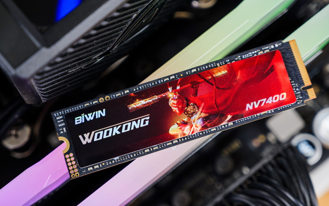 佰维存储推出PCIe 4.0固态硬盘NV7400 助力游戏发烧友、内容创作者   
