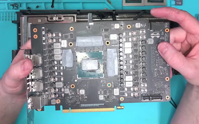 移动版RTX 4090显卡现身市场：魔改成桌面卡，数人被坑