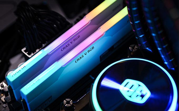 KLEVV科赋CRAS V RGB晶灿白版评测：有颜值，也有实力的DDR5内存