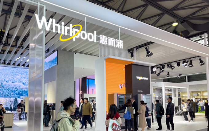 在AWE感受智慧与精致之美:惠而浦发布玉霜白套系厨电