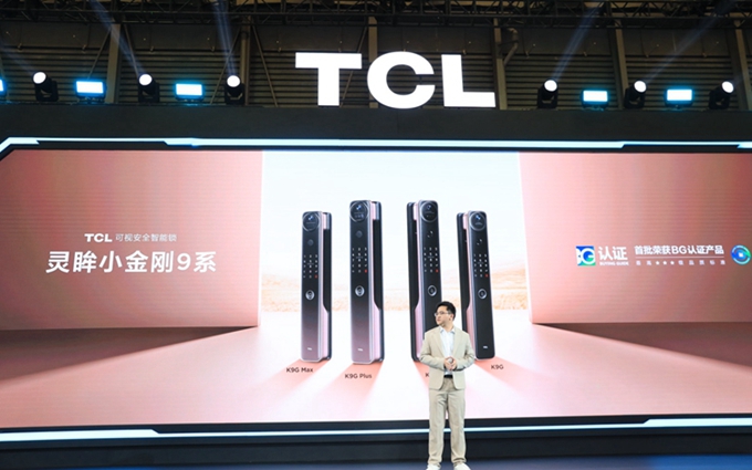 TCL AWE发布3D人脸大屏猫眼门锁新品，3D人脸解锁+AI，体验遥遥领先