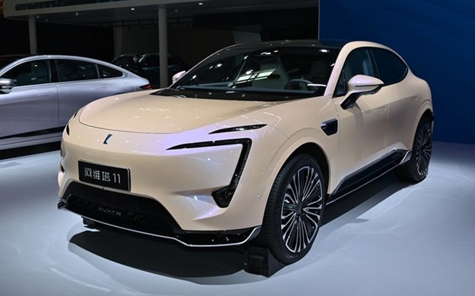 降价又增配!北京车展实拍新款阿维塔11