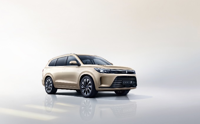 突发！问界M7官降2万，售价22.98万起