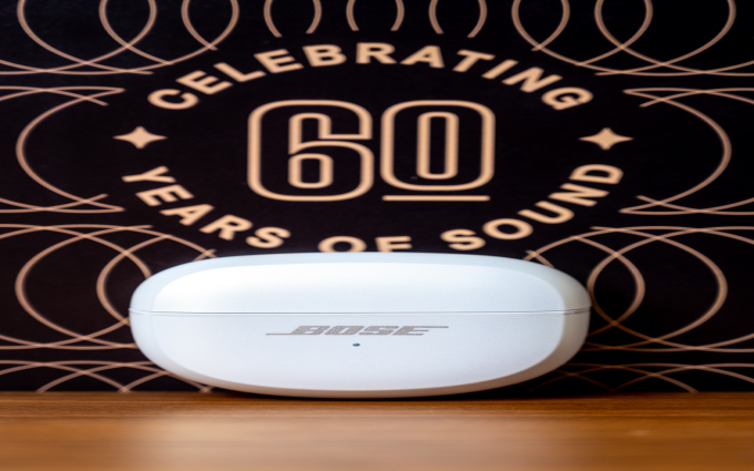 Bose Ultra开放式耳机60周年纪念款：你的City walk好搭子！