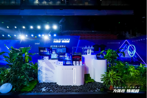 ALIENWARE铸就“最强战队”，助力BLG逐梦巅峰 