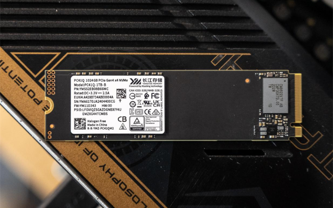 长江存储PC41Q测评:QLC闪存颗粒,无缓存设计性能也够强悍