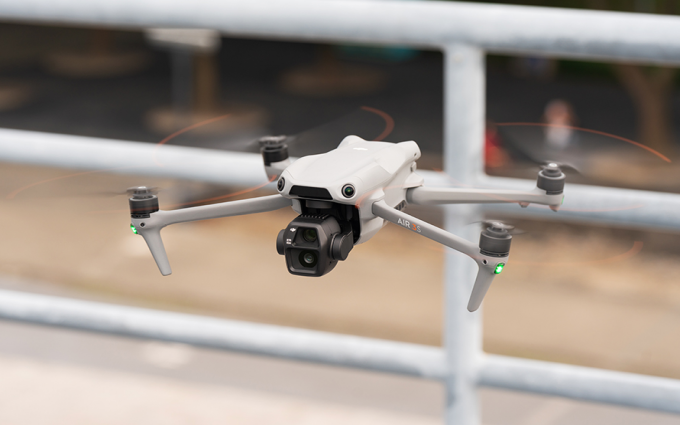 大疆Air 3S无人机评测:一英寸高像素主摄加持 前向激光雷达让飞控更安全