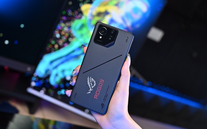 ROG 9 Pro首发上手体验,碰上骁龙8至尊版,全满帧游戏体验太抢眼!