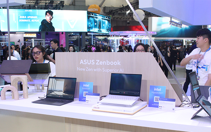 华硕为COMPUTEX 2025带来海量商用笔记本，在现场搭起硬件“护城河”