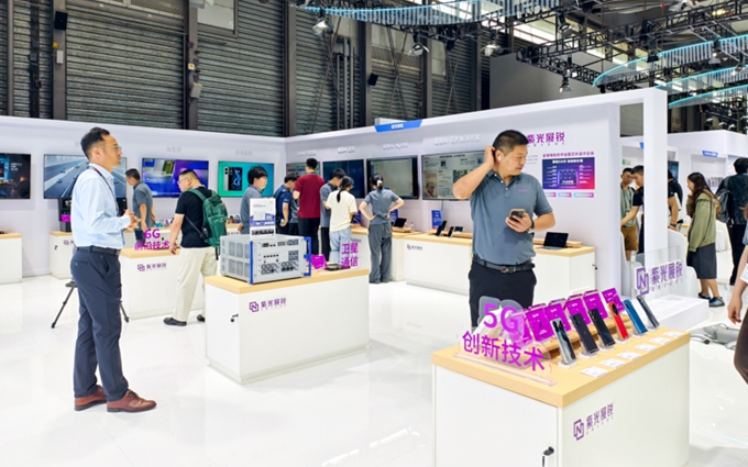紫光展锐于MWC上海展示多款AI方案：T9100大模型性能提升27%