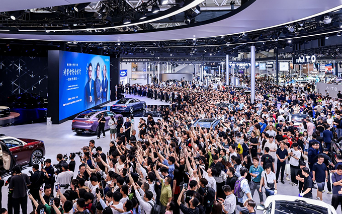 争夺13万亿市场腹地!2025粤港澳大湾区车展成智能出行竞技场