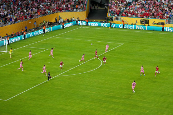 2025FIFA世俱杯開幕，海信100吋電視世界第一廣告又“刷屏”