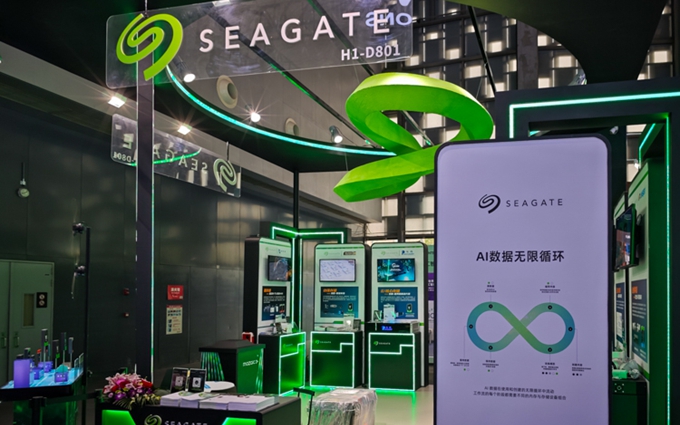 WAIC2025专访希捷科技中国区市场营销负责人俞康:机械硬盘是AI时代的基石