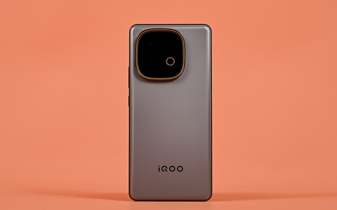 iQOO Z10 Turbo+手机体验，不仅仅性能强，续航是真猛！   