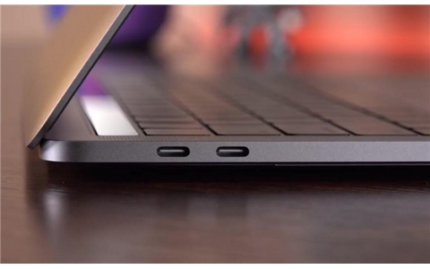 苹果有史以来最强MacBook Pro曝光   疑似明天发布