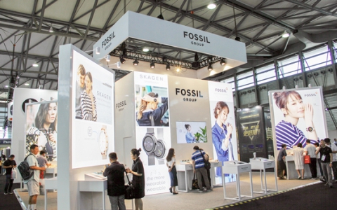 CES Asia 2018丨复古？智能？时尚？一切都在Fossil智能复合腕表！