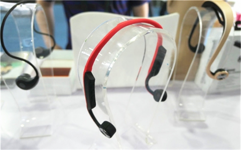 CES Asia 2018 | 硕正黑科技亮相CES Asia  骨传导蓝牙耳机新品震撼全场