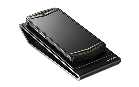 还觉得新iPhone贵吗？ VERTU推出35800元哥特系列商务手机