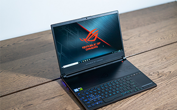 ROG冰刃3游戏笔记本评测:名副其实的寒冰之刃