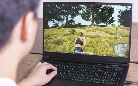 电竞游戏本就是要火力全开 机械革命X8Ti Plus深度评测