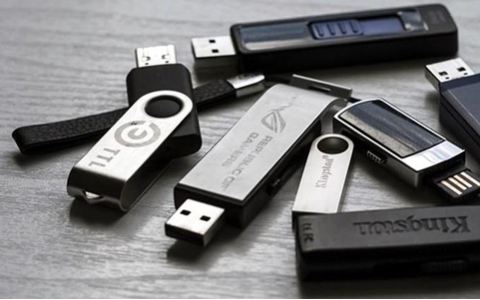 Win10修改USB设备默认工作策略：U盘、移动硬盘无需手动删除