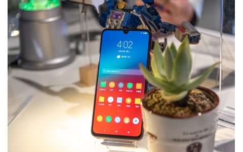 满载硬核性能 联想正式发布新一代旗舰手机Z6 Pro