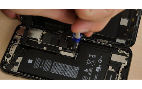改善信号问题 今年新iPhone将采用新天线设计