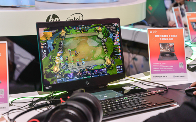 ChinaJoy 2019丨双屏游戏本体验如何？惠普幻影精灵X为你揭晓答案