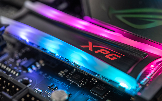 让RGB全副武装你的电脑 威刚XPG龙耀S40G RGB M.2固态硬盘评测
