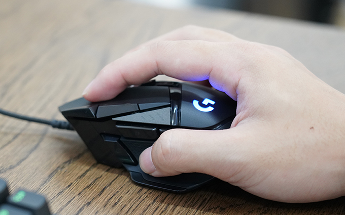  罗技 G502 HERO 主宰者电竞游戏鼠标  游戏玩家的最佳伴侣