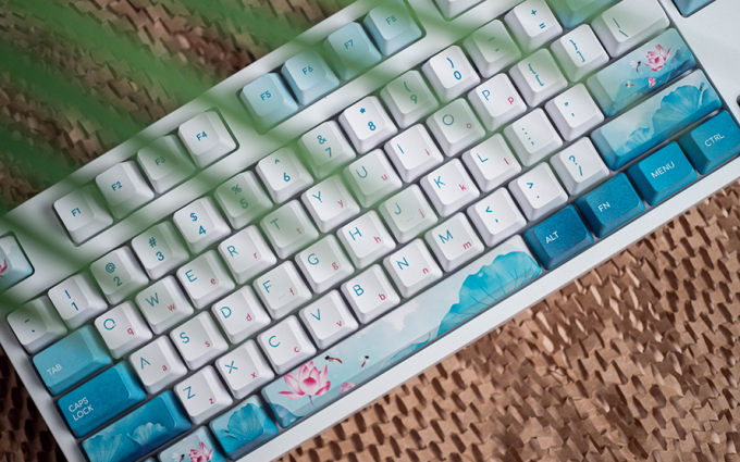 黑爵“蜻蜓点水”主题机械键盘评测：当键盘遇见中国风