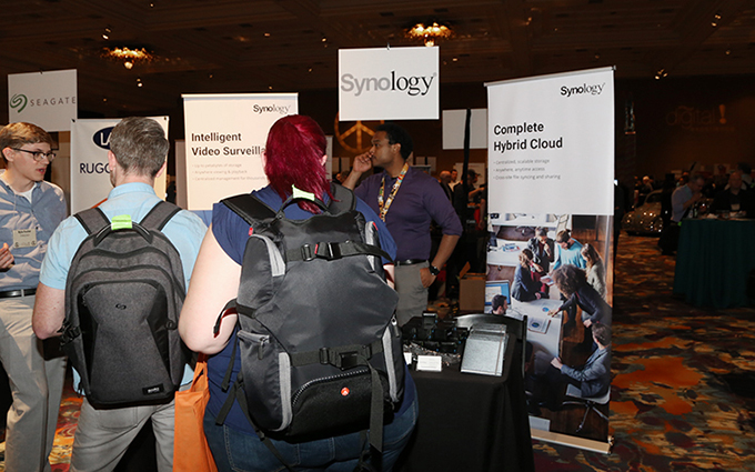 CES2020 | Synology群晖展示多种数据存储方式